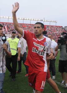 Riquelme, con la camiseta de Argentinos Juniors, su último club. Foto de Hugo Ramos / Agencia NA