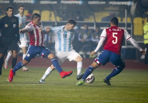 zzzznacd2 NOTICIAS ARGENTINAS CONCEPCIÓN, CHILE, JUNIO 30: Escena del partido jugado entre las selecciones de Argentina y Paraguay correspondiente a la semifinal de la Copa America.FOTO NA: JOSE BRUSCO-DPzzzz