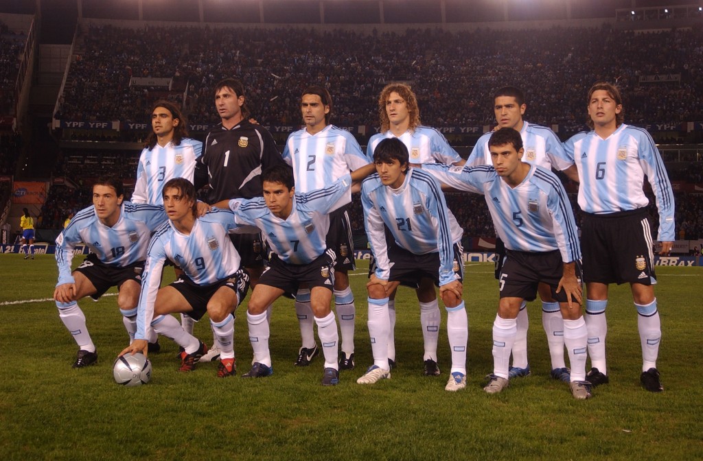 Los 11 titulares de la Selección que le ganaron a Brasil aquella noche y llegaron al Mundial de Alemania. Foto de Hernán España / Agencia NA